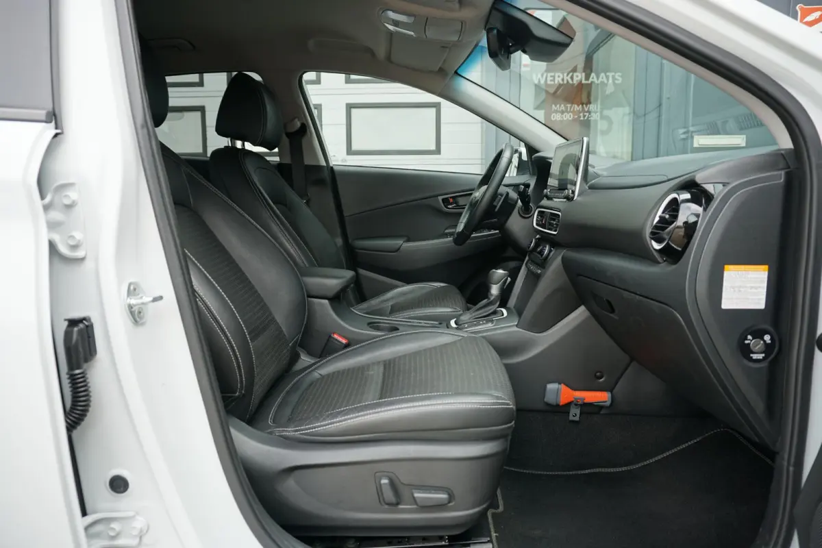 1.6 GDI HEV Premium * DEALDER ONDERHOUDEN * + KEYLESS / LEDER / STOELVENTILATIE / CAMERA / HUD