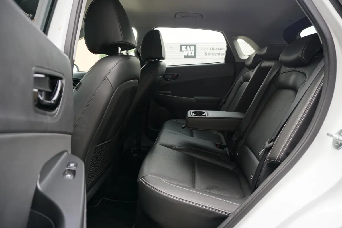1.6 GDI HEV Premium * DEALDER ONDERHOUDEN * + KEYLESS / LEDER / STOELVENTILATIE / CAMERA / HUD