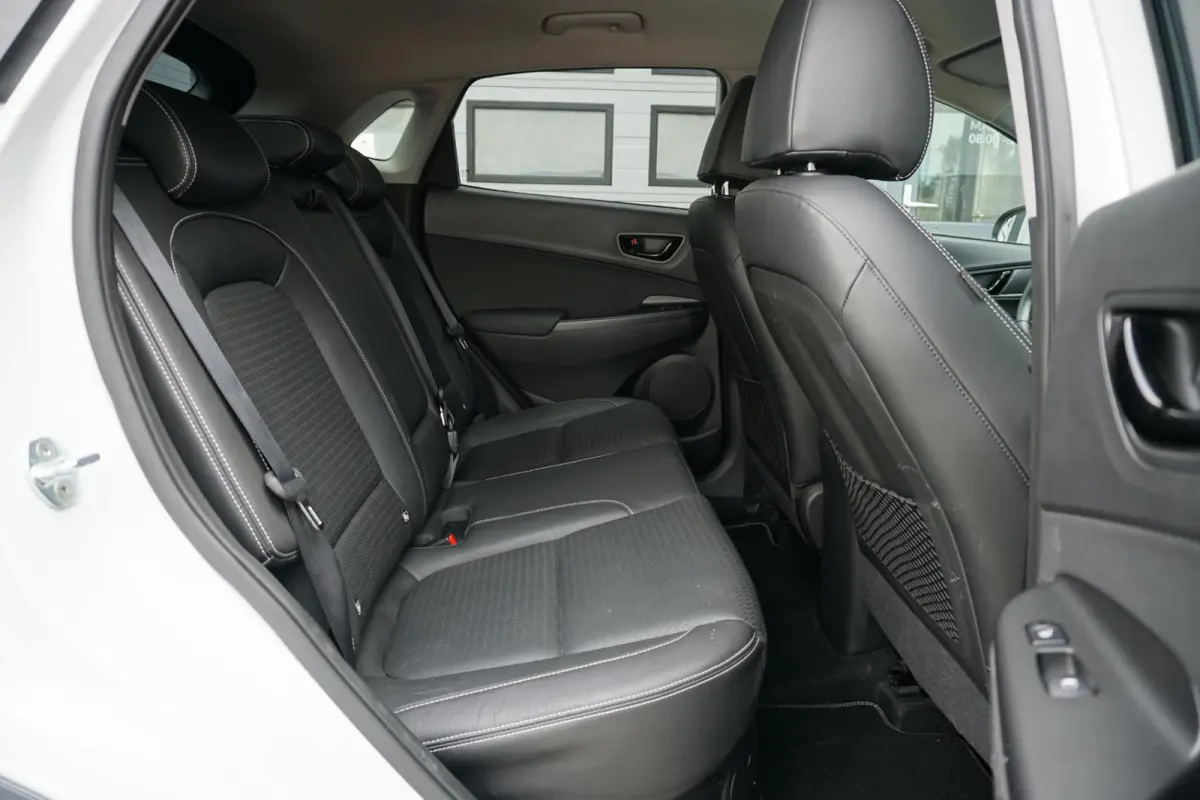 1.6 GDI HEV Premium * DEALDER ONDERHOUDEN * + KEYLESS / LEDER / STOELVENTILATIE / CAMERA / HUD