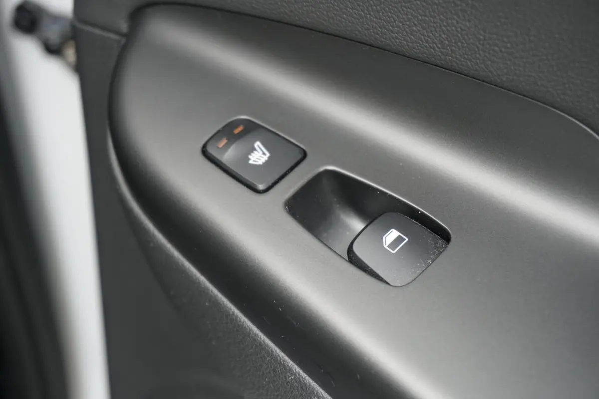 1.6 GDI HEV Premium * DEALDER ONDERHOUDEN * + KEYLESS / LEDER / STOELVENTILATIE / CAMERA / HUD