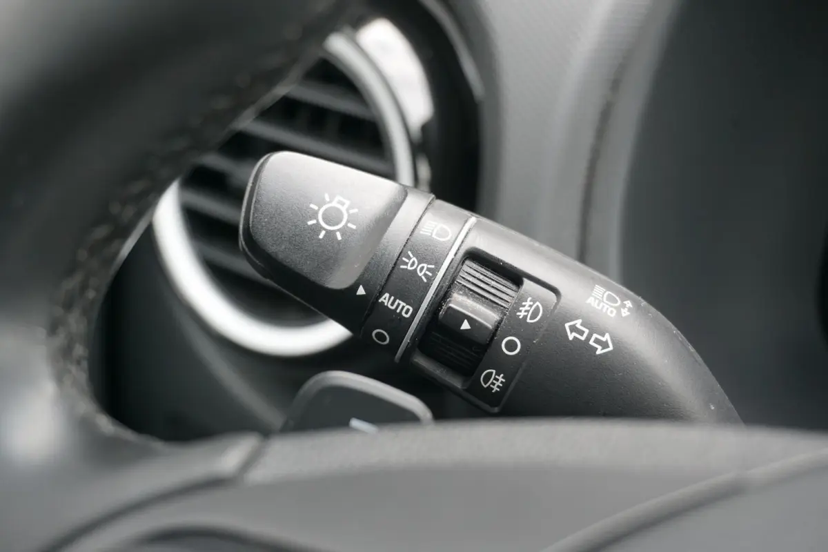 1.6 GDI HEV Premium * DEALDER ONDERHOUDEN * + KEYLESS / LEDER / STOELVENTILATIE / CAMERA / HUD