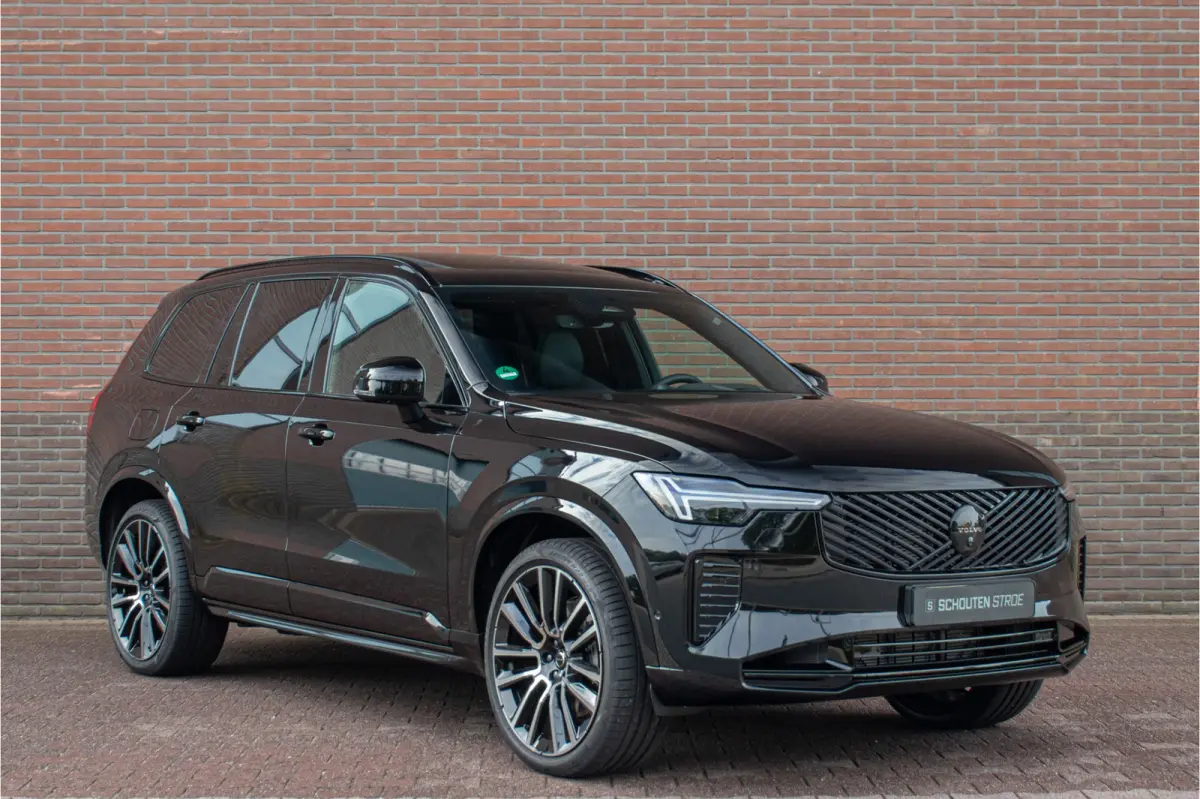 T8 AWD Plug-in 406pk Ultra Black Edition Executive, Bowers & Wilkins, Trekhaak, Nappaleder, Luchtvering, Stoelkoeling.