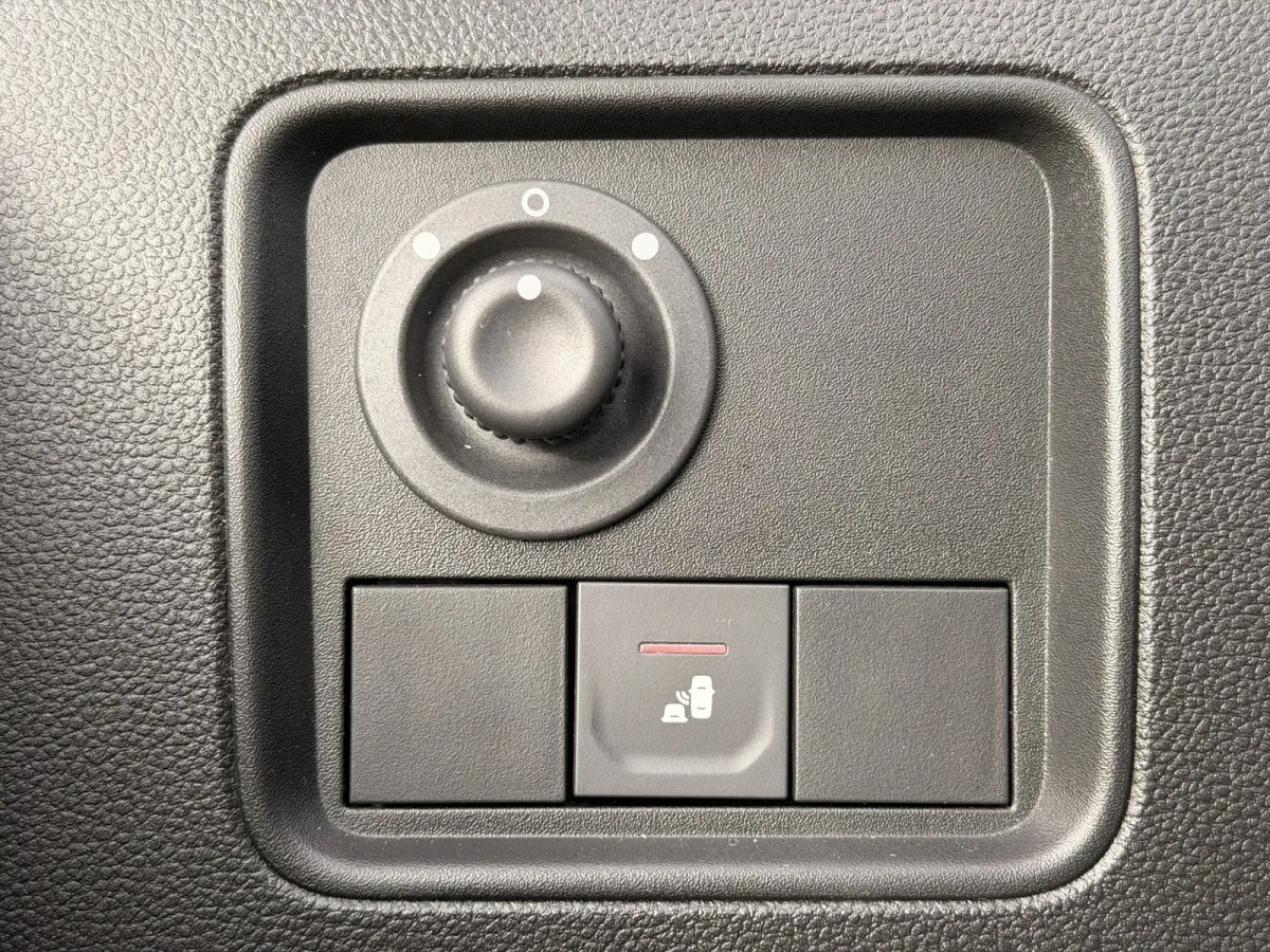 1.3 TCe Prestige Automaat Trekhaak CarPlay Camera DAB Cruise