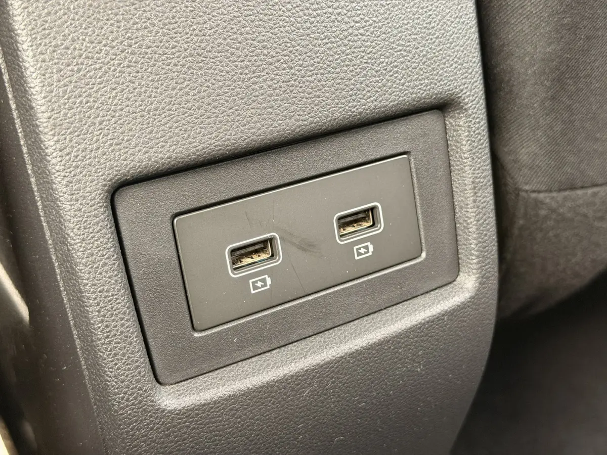 1.3 TCe Prestige Automaat Trekhaak CarPlay Camera DAB Cruise