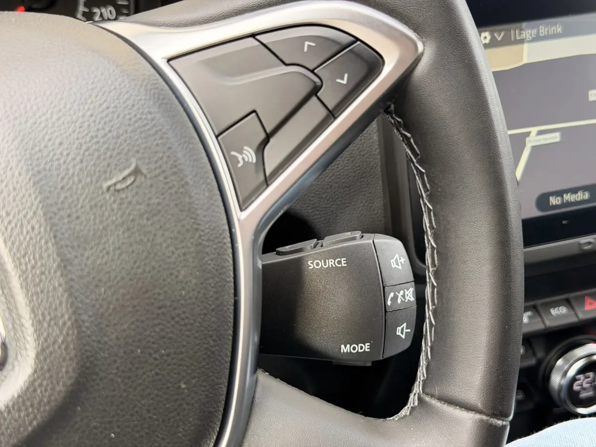 1.3 TCe Prestige Automaat Trekhaak CarPlay Camera DAB Cruise