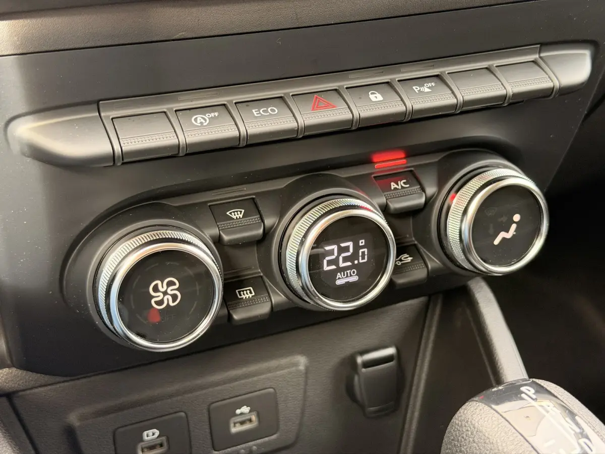 1.3 TCe Prestige Automaat Trekhaak CarPlay Camera DAB Cruise