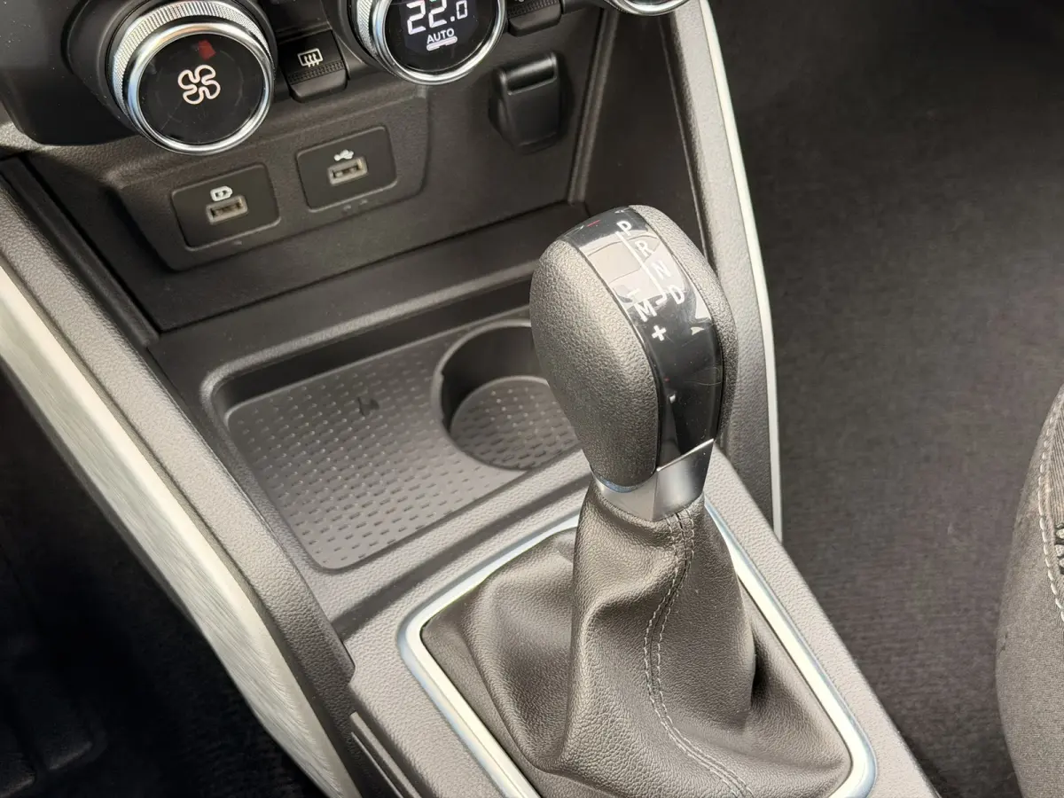 1.3 TCe Prestige Automaat Trekhaak CarPlay Camera DAB Cruise