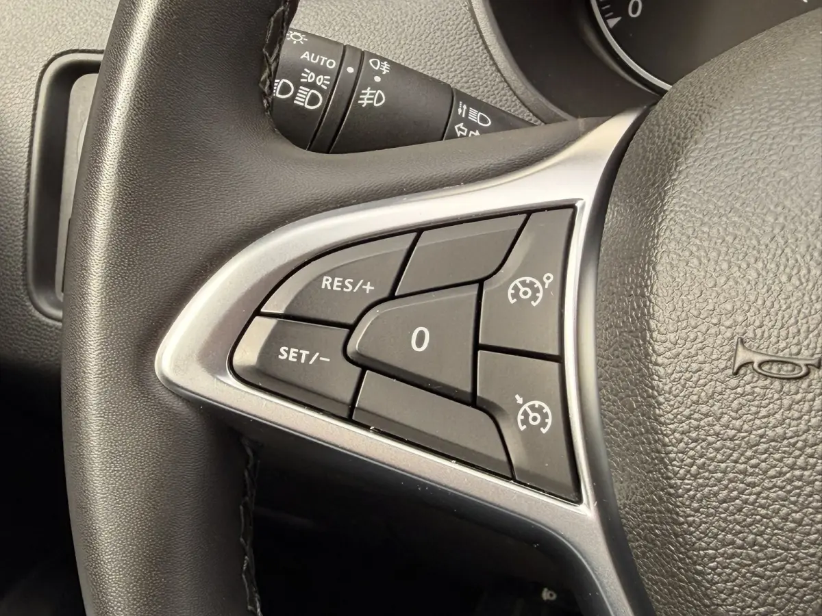 1.3 TCe Prestige Automaat Trekhaak CarPlay Camera DAB Cruise