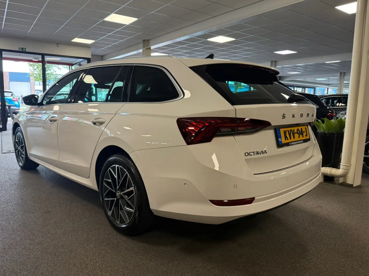 1.4 TSI iV PHEV Sportline Business/pano/head up/memory /apple/dodehoek