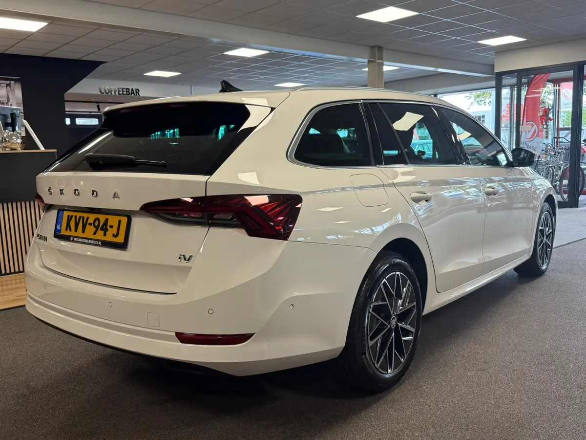 1.4 TSI iV PHEV Sportline Business/pano/head up/memory /apple/dodehoek