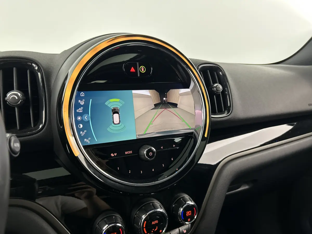 1.5 Cooper ALL4 Premium/HUD/Panodak/H&K/Memory