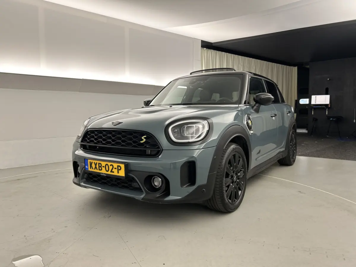 1.5 Cooper ALL4 Premium/HUD/Panodak/H&K/Memory