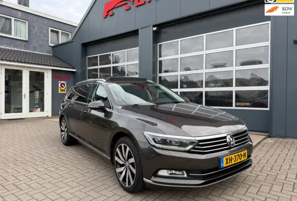 1.4 TSI ACT Highline Business R / Pano / Massage / Camera / Sportleder / Trekhaak / Zeer mooie auto !