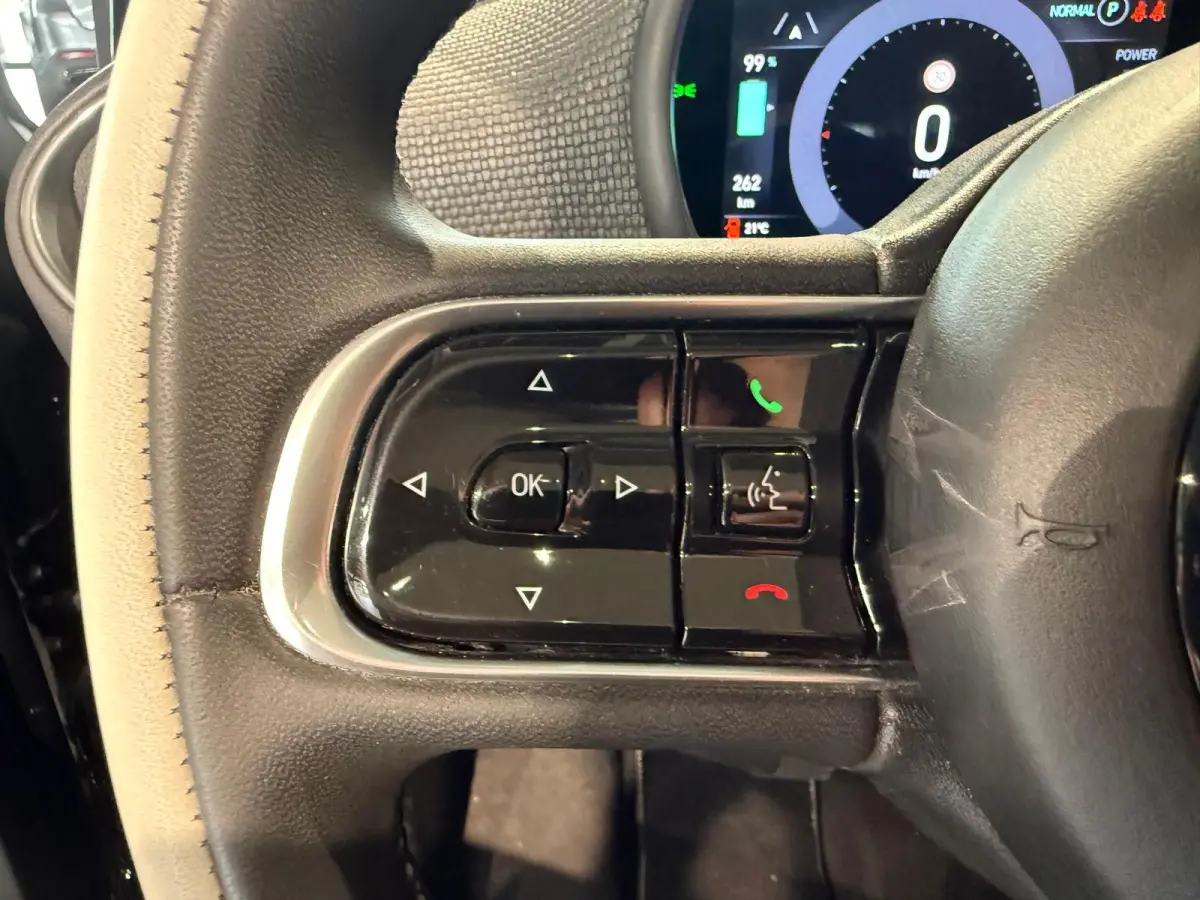 La Prima 42 kWh by Bocelli / Pano / 360 CAM / Keyless / Techno. Pack