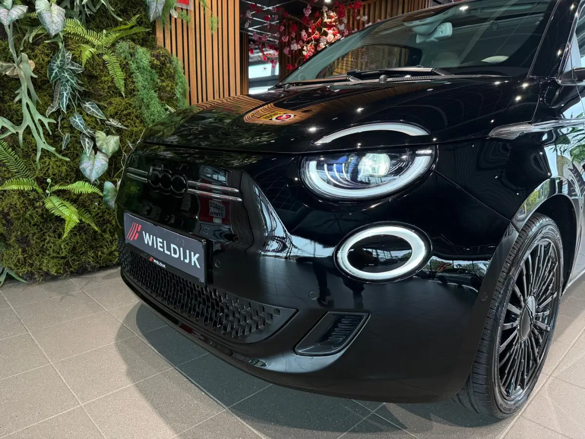 La Prima 42 kWh by Bocelli / Pano / 360 CAM / Keyless / Techno. Pack