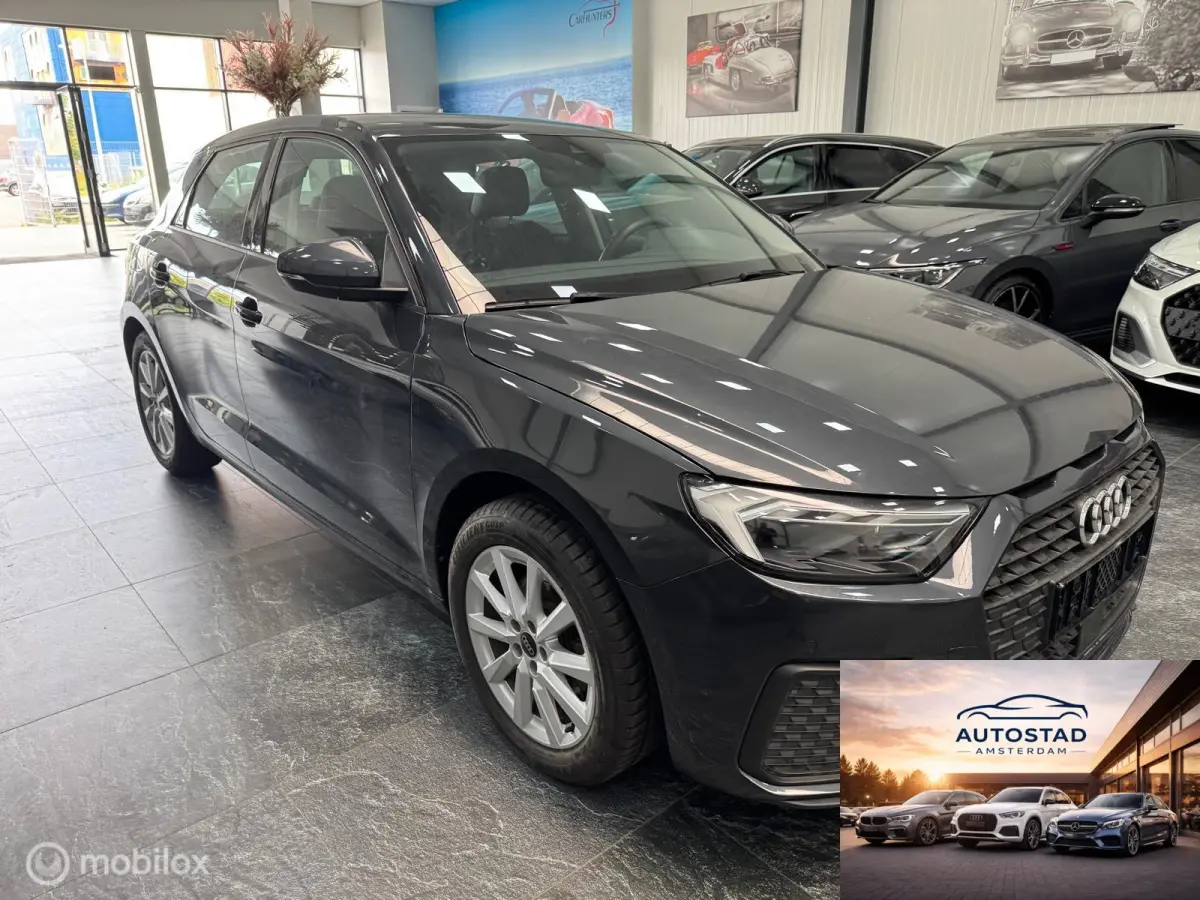 1.0 TFSI AUTOMAAT AMBIENTE 56DKM! HATCHBACK