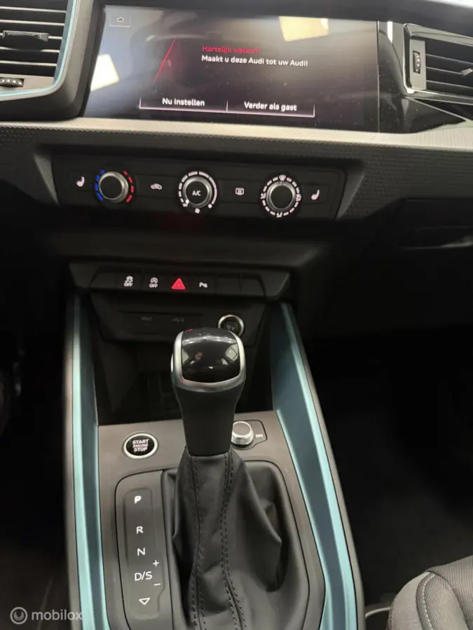 1.0 TFSI AUTOMAAT AMBIENTE 56DKM! HATCHBACK