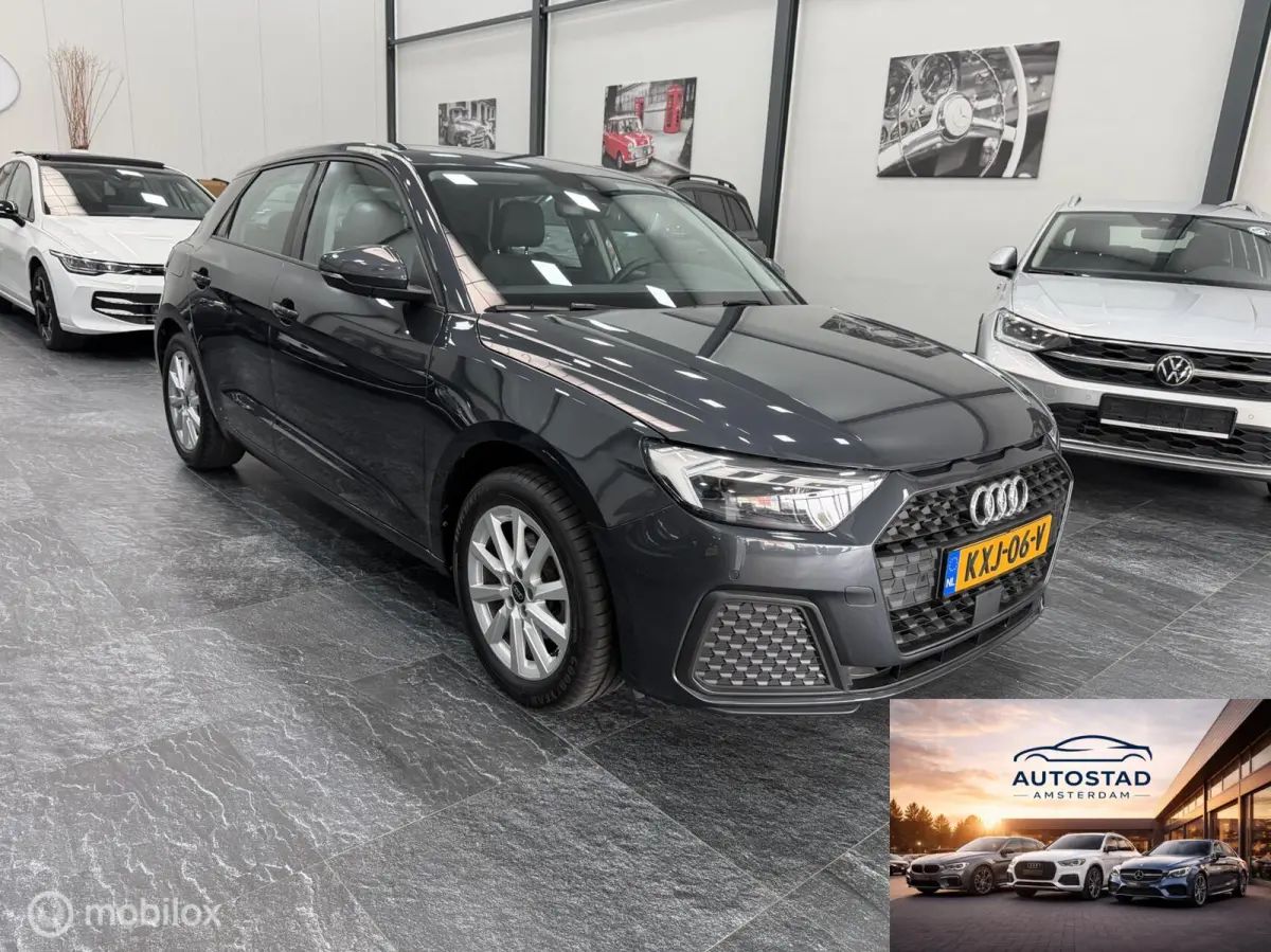 1.0 TFSI AUTOMAAT AMBIENTE 56DKM! HATCHBACK