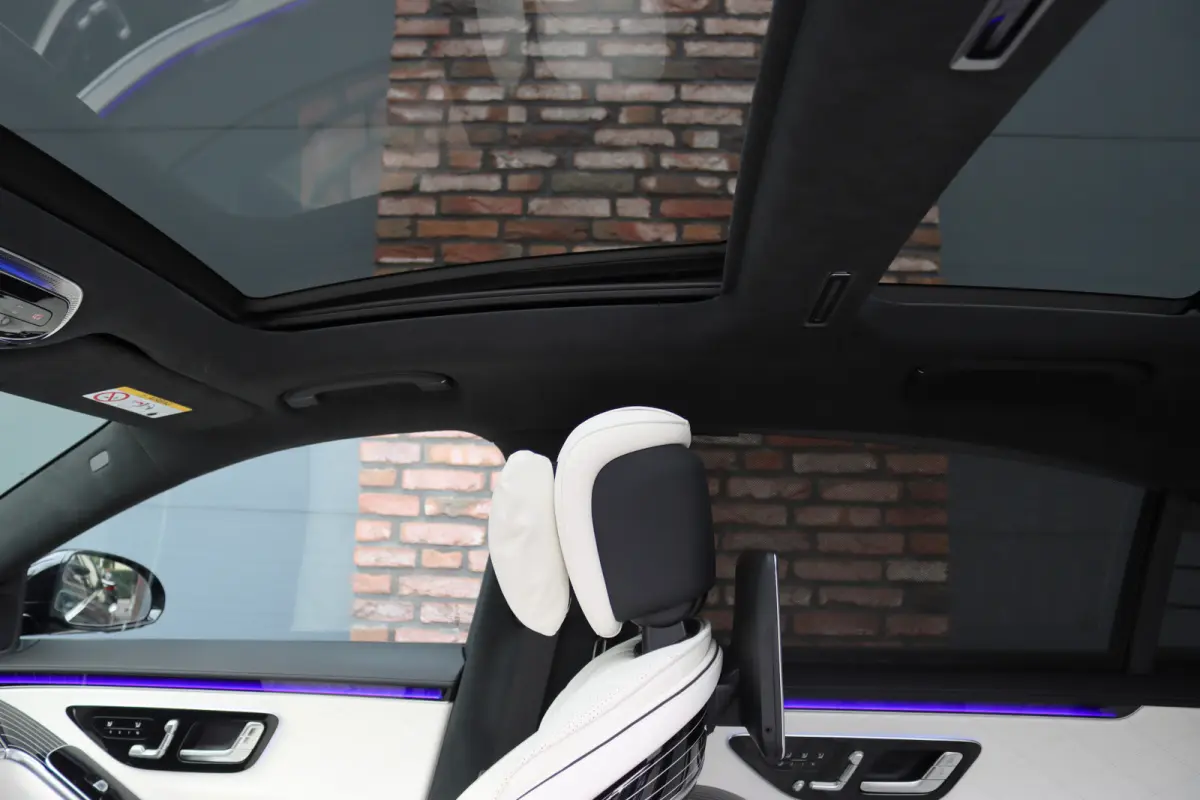 580 e 4MATIC Lang AMG Line | Manufaktur | Airmatic | Chauffeurspakket | Achterasbesturing | Augmented HUD | Distronic+ | Burmester | Exclusief Nappa Leder | 3D-Display | Vlakkenverwarming | 