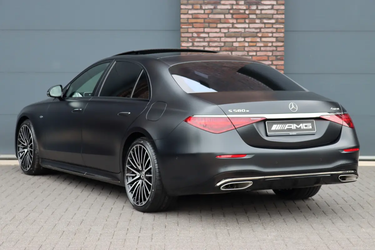 580 e 4MATIC Lang AMG Line | Manufaktur | Airmatic | Chauffeurspakket | Achterasbesturing | Augmented HUD | Distronic+ | Burmester | Exclusief Nappa Leder | 3D-Display | Vlakkenverwarming | 