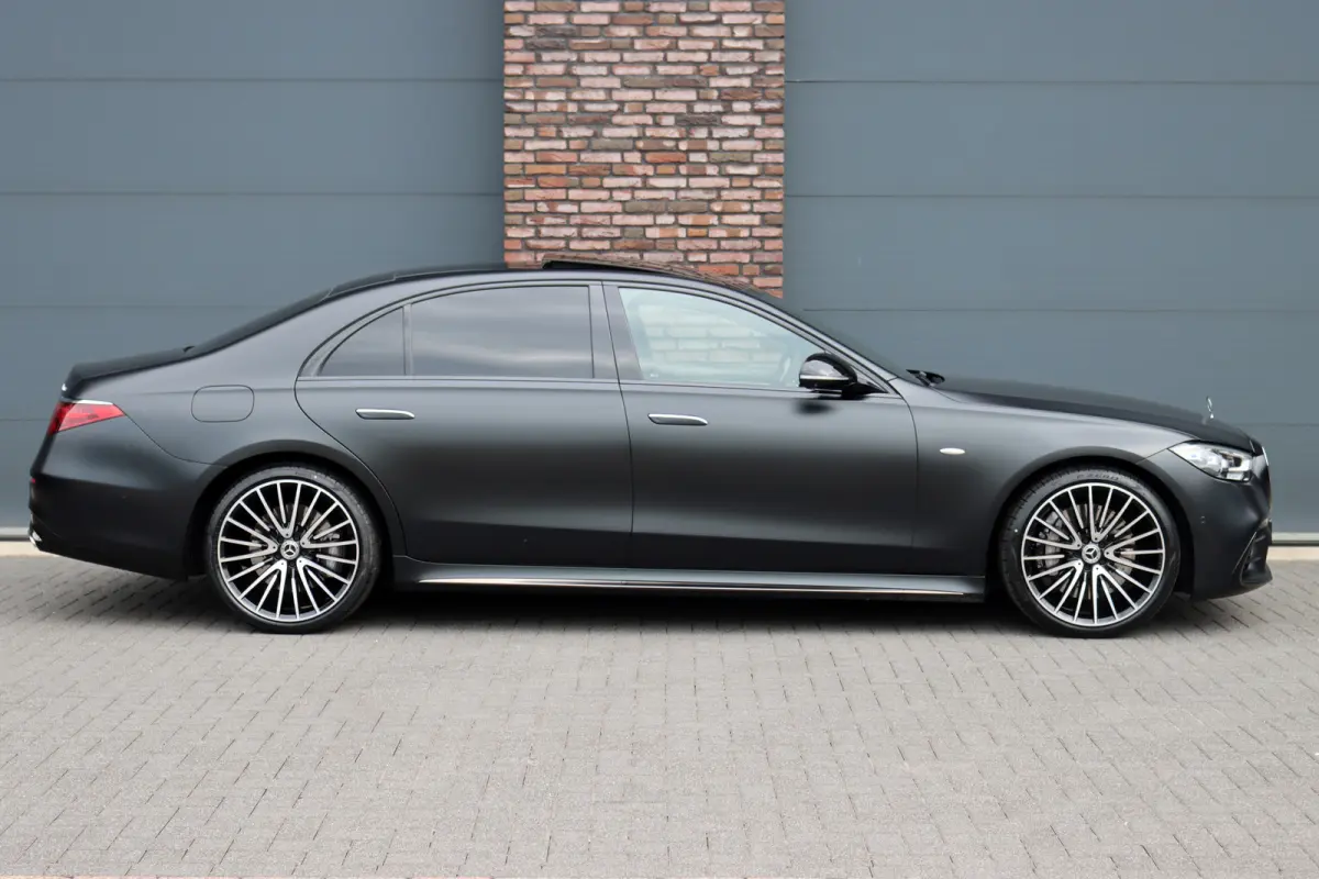 580 e 4MATIC Lang AMG Line | Manufaktur | Airmatic | Chauffeurspakket | Achterasbesturing | Augmented HUD | Distronic+ | Burmester | Exclusief Nappa Leder | 3D-Display | Vlakkenverwarming | 