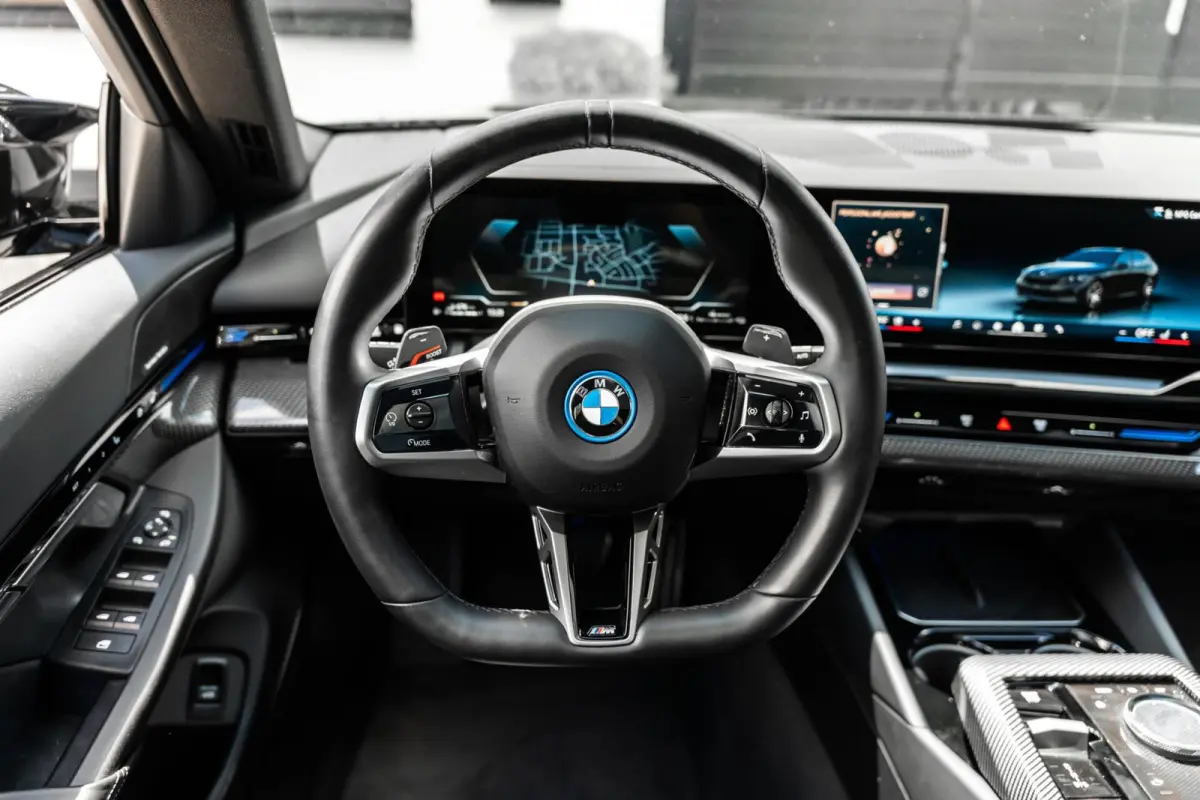 530e M Sport PRO 360 H&K HUD Trekhaak