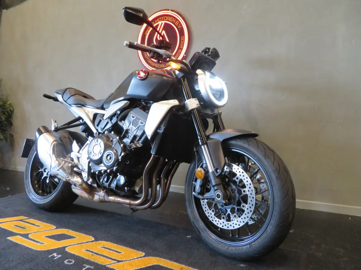 CB1000 HISTORIE PERFECT!