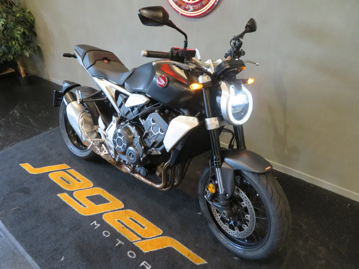 CB1000 HISTORIE PERFECT!