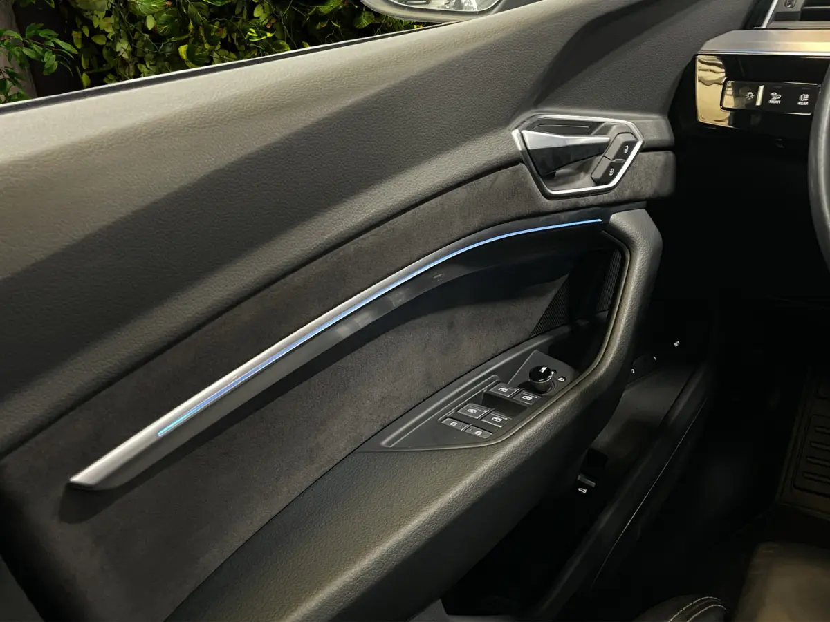 50 quattro S edition 71 kWh B&O | Adaptieve cruise | Stoel- stuurverw. | Memory | Leder | 21" | Pano | Trekhaak | Headup