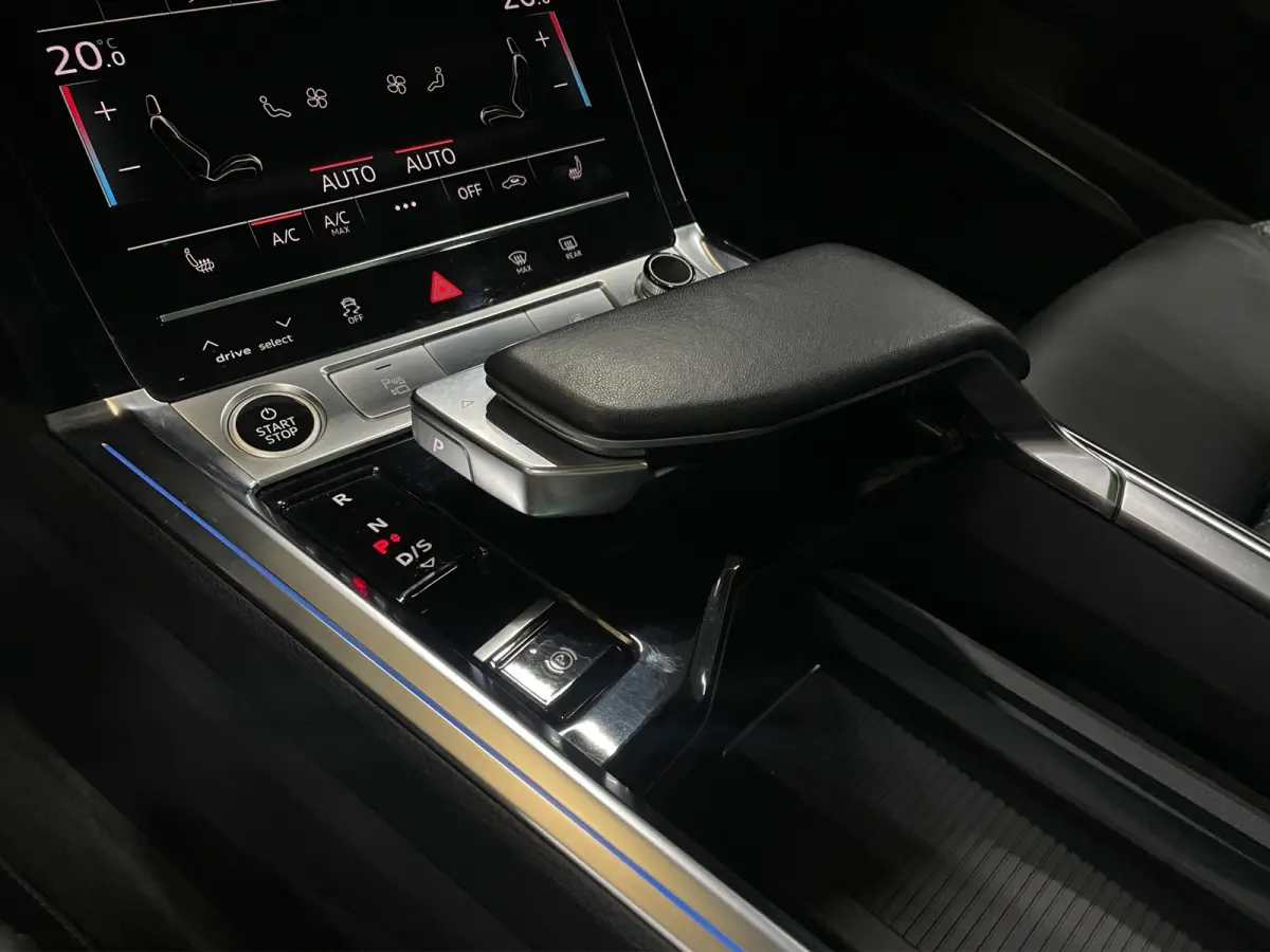 50 quattro S edition 71 kWh B&O | Adaptieve cruise | Stoel- stuurverw. | Memory | Leder | 21" | Pano | Trekhaak | Headup