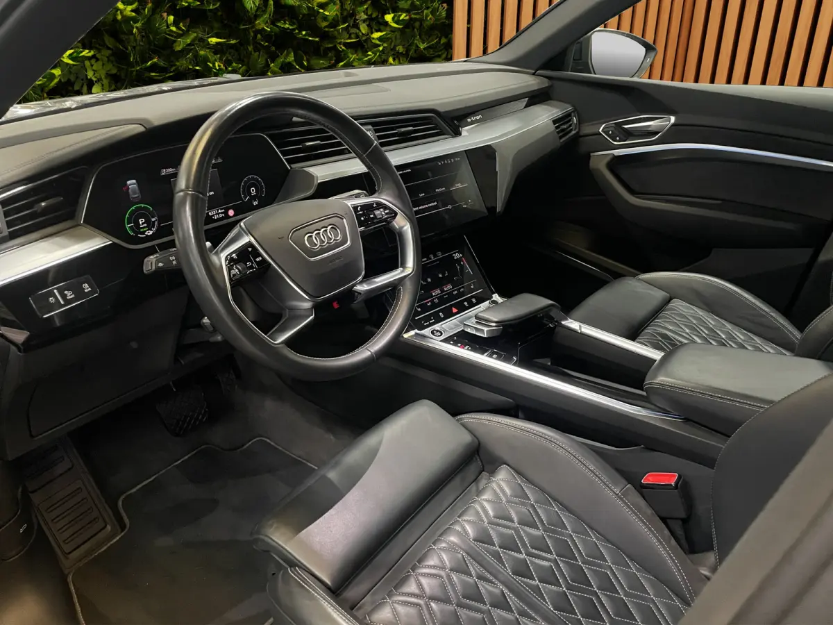 50 quattro S edition 71 kWh B&O | Adaptieve cruise | Stoel- stuurverw. | Memory | Leder | 21" | Pano | Trekhaak | Headup