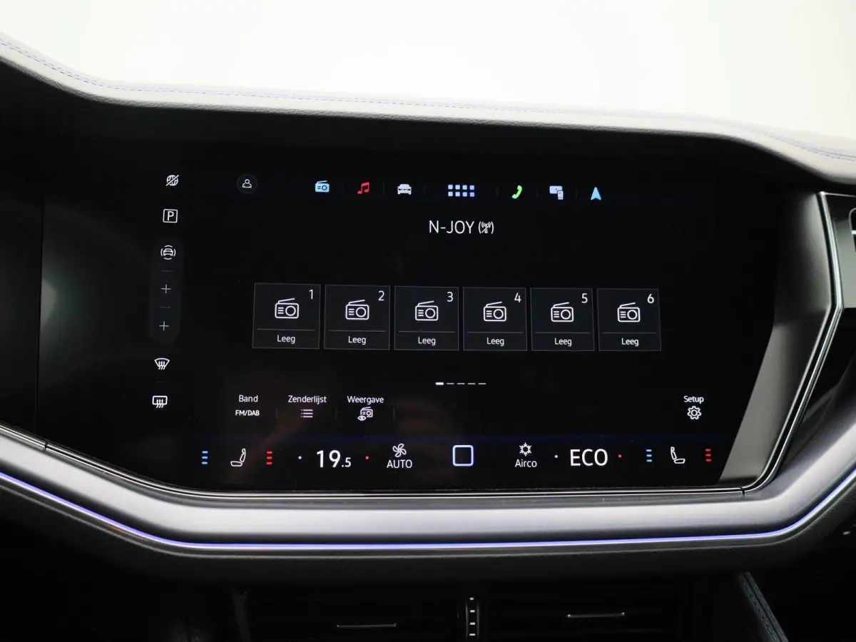 3.0 TSi eHybrid 4MOTION R Edition 462 PK| SoH 100% | V6 | Panoramadak | Leder Interieur | Luchtvering | Navigatie | Dodehoekdetectie | 360 Camera | Head-Updisplay | Stoelverwarming Voor & Ac