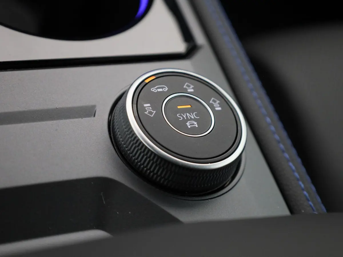 3.0 TSi eHybrid 4MOTION R Edition 462 PK| SoH 100% | V6 | Panoramadak | Leder Interieur | Luchtvering | Navigatie | Dodehoekdetectie | 360 Camera | Head-Updisplay | Stoelverwarming Voor & Ac