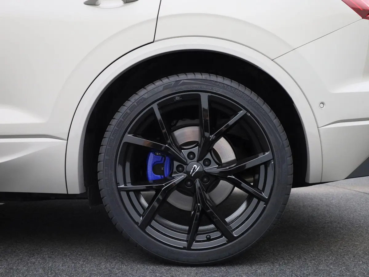 3.0 TSi eHybrid 4MOTION R Edition 462 PK| SoH 100% | V6 | Panoramadak | Leder Interieur | Luchtvering | Navigatie | Dodehoekdetectie | 360 Camera | Head-Updisplay | Stoelverwarming Voor & Ac