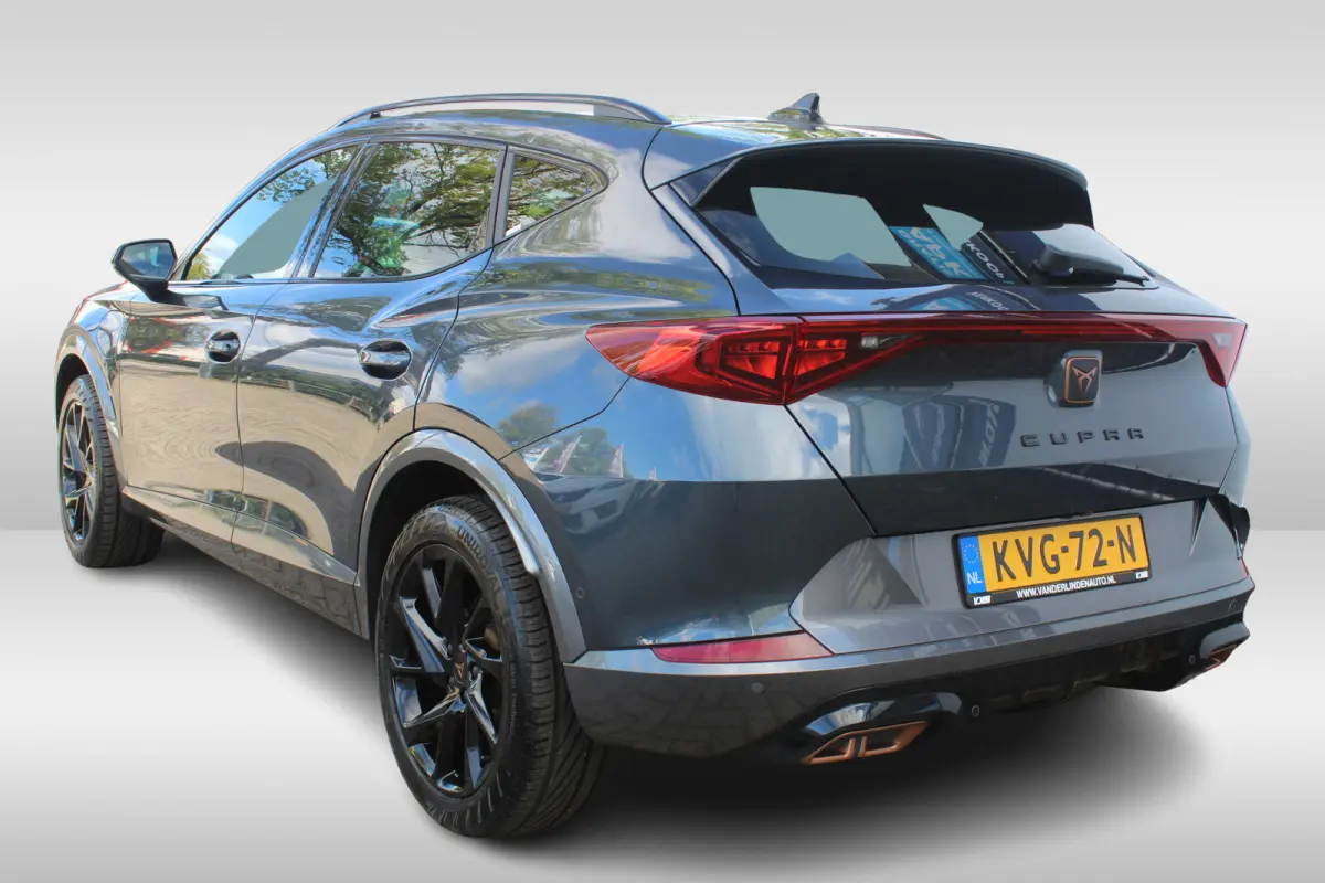 1.4 TSI e-Hybrid Essential Apple Carplay/Android Auto l Voorstoelen verwarmd l Keyless entry / start l stuur verwarmd