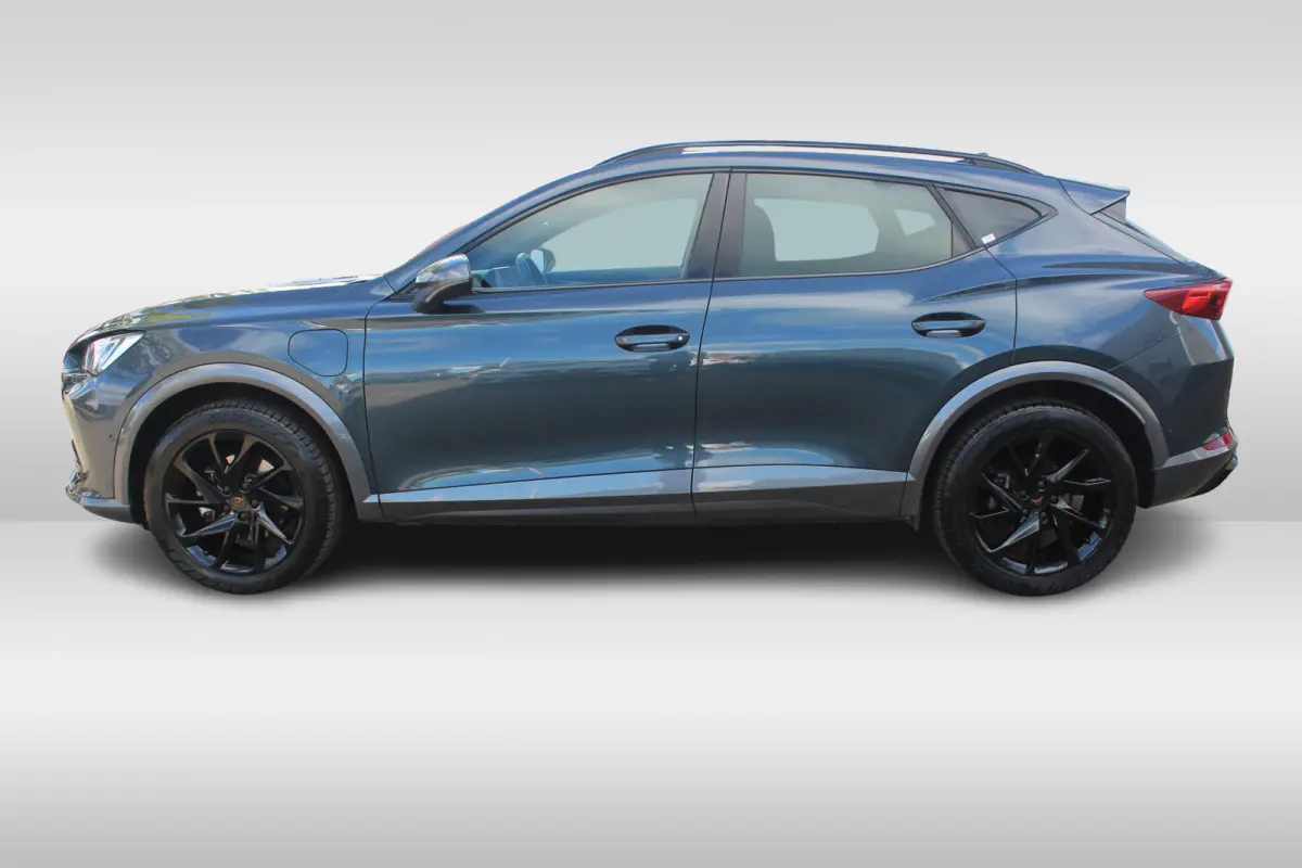 1.4 TSI e-Hybrid Essential Apple Carplay/Android Auto l Voorstoelen verwarmd l Keyless entry / start l stuur verwarmd