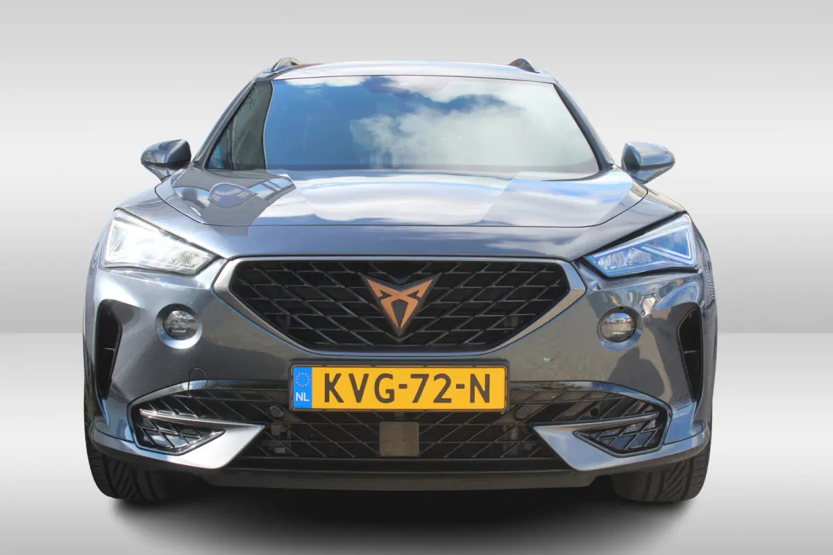 1.4 TSI e-Hybrid Essential Apple Carplay/Android Auto l Voorstoelen verwarmd l Keyless entry / start l stuur verwarmd