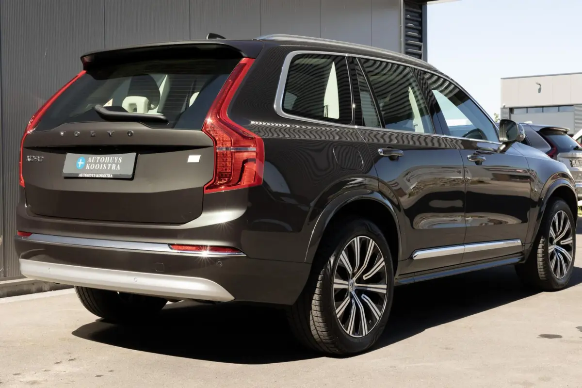 2.0 T8 Plug-in hybrid AWD Ultra Bright Longrange|Panorama|Trekhaak|H/K Audio