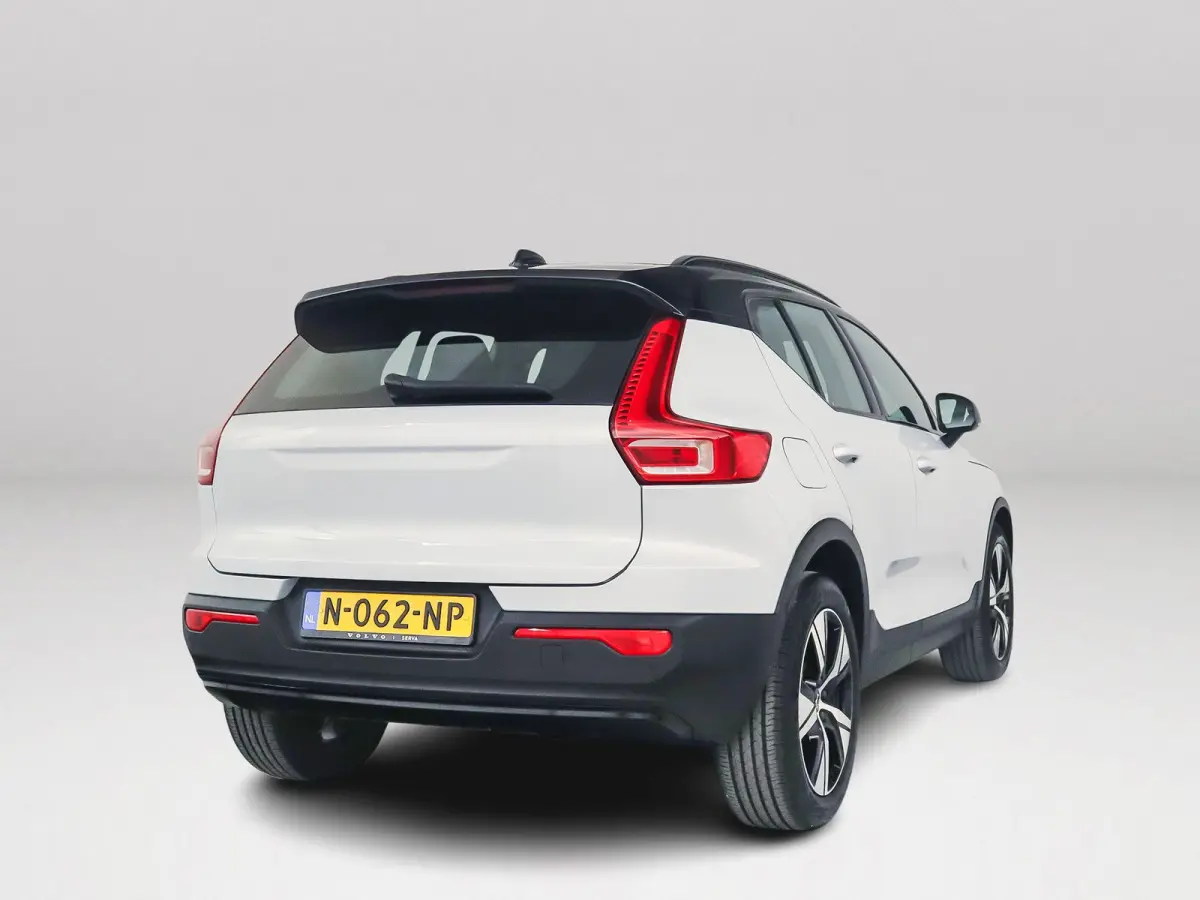 T4 R-Design | Parkeercamera | Stoel- en Stuurverwarming | Cruise control | Navigatie