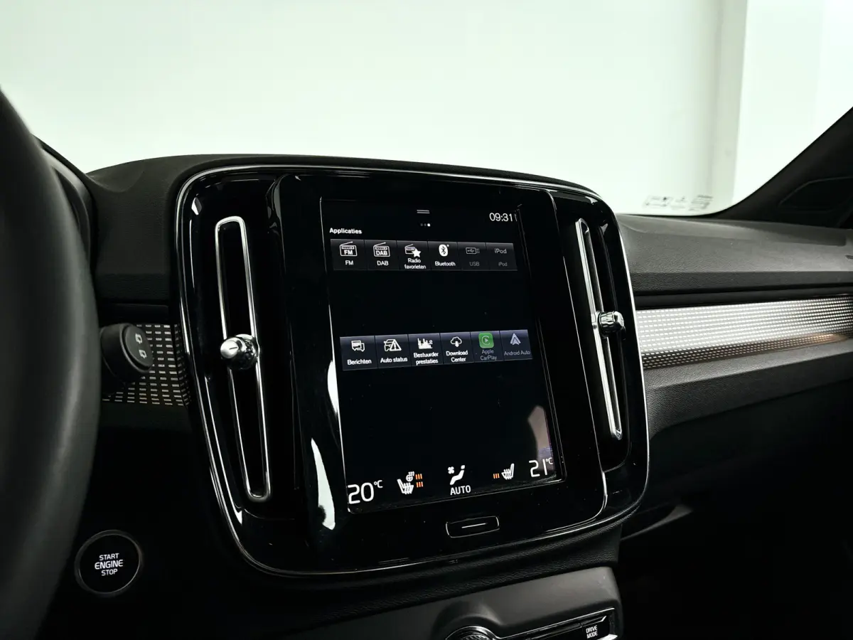 T4 R-Design | Parkeercamera | Stoel- en Stuurverwarming | Cruise control | Navigatie