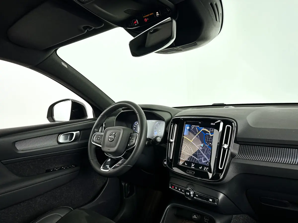 T4 R-Design | Parkeercamera | Stoel- en Stuurverwarming | Cruise control | Navigatie