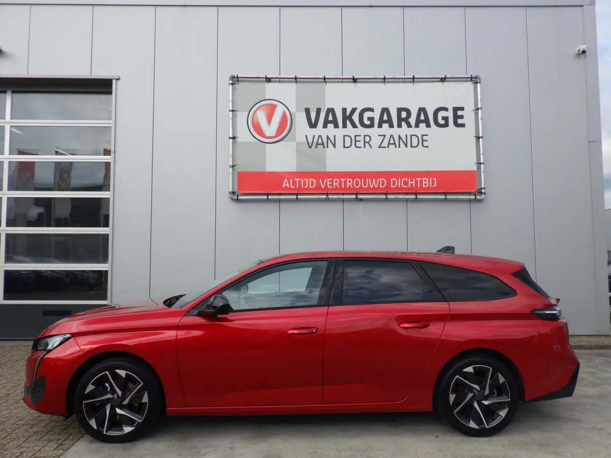1.2 AUT Allure, Camera, Cruise, Navi, Compleet!