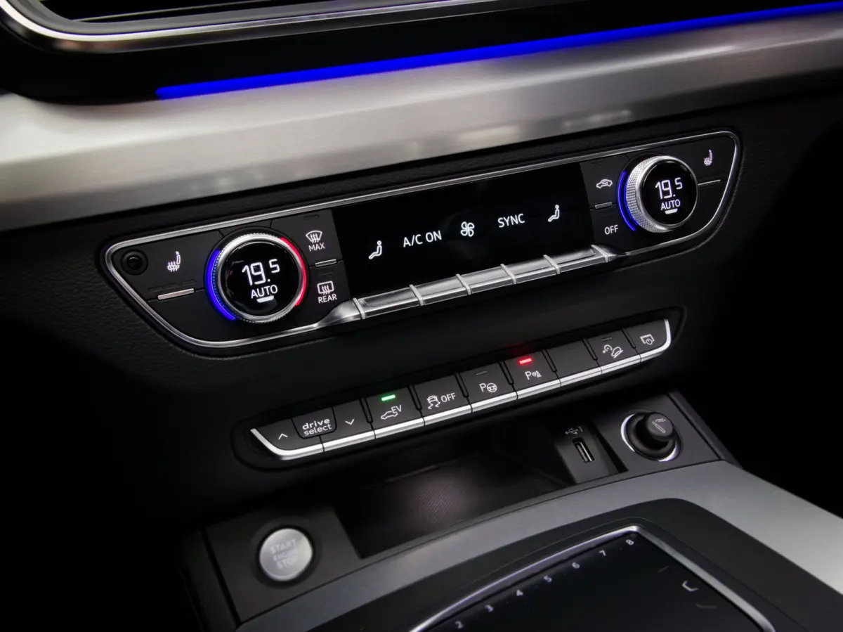 55 TFSI e quattro Competition (RS-STOELEN, ACC, B&O, PANORAMADAK, SFEERVERLICHTING, TREKHAAK, APPLE CARPLAY/ANDROID AUTO)