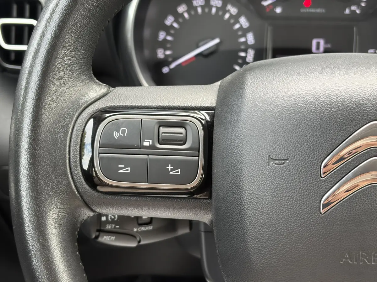 1.2 PureTech Feel ✓1e Eigenaar✓D-riem vv in 08-2026✓Draadloze telefoonlader✓Carplay✓Navi✓Clima✓Cruise✓Pdc✓Rijstrooksensor✓Bj 10-2018✓Lm velgen✓N.A.P✓Apk tot 11-2027