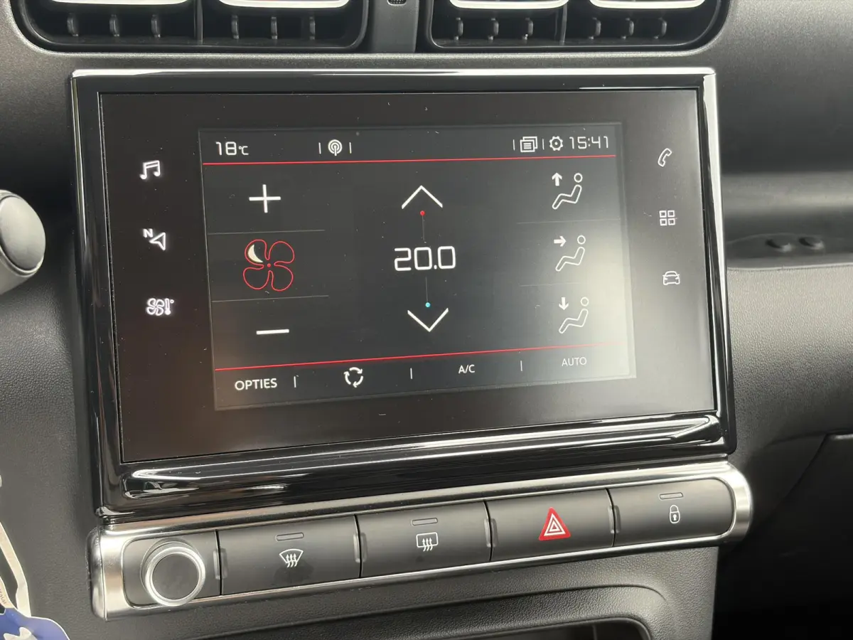 1.2 PureTech Feel ✓1e Eigenaar✓D-riem vv in 08-2026✓Draadloze telefoonlader✓Carplay✓Navi✓Clima✓Cruise✓Pdc✓Rijstrooksensor✓Bj 10-2018✓Lm velgen✓N.A.P✓Apk tot 11-2027