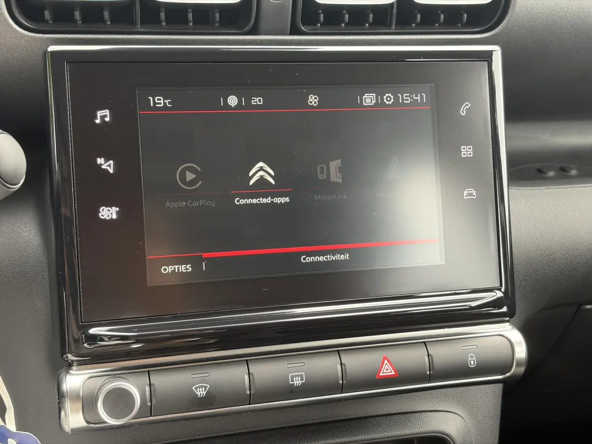 1.2 PureTech Feel ✓1e Eigenaar✓D-riem vv in 08-2026✓Draadloze telefoonlader✓Carplay✓Navi✓Clima✓Cruise✓Pdc✓Rijstrooksensor✓Bj 10-2018✓Lm velgen✓N.A.P✓Apk tot 11-2027