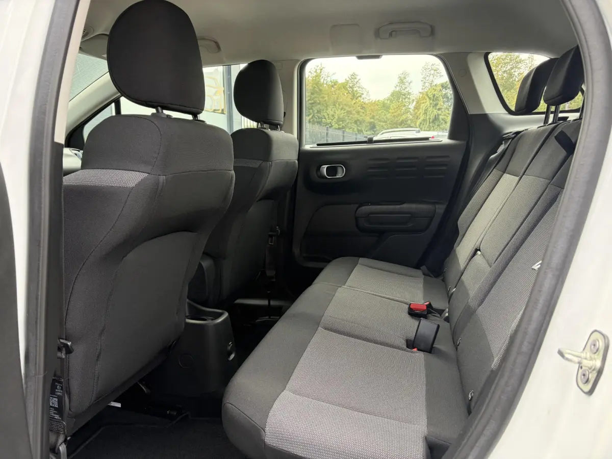 1.2 PureTech Feel ✓1e Eigenaar✓D-riem vv in 08-2026✓Draadloze telefoonlader✓Carplay✓Navi✓Clima✓Cruise✓Pdc✓Rijstrooksensor✓Bj 10-2018✓Lm velgen✓N.A.P✓Apk tot 11-2027