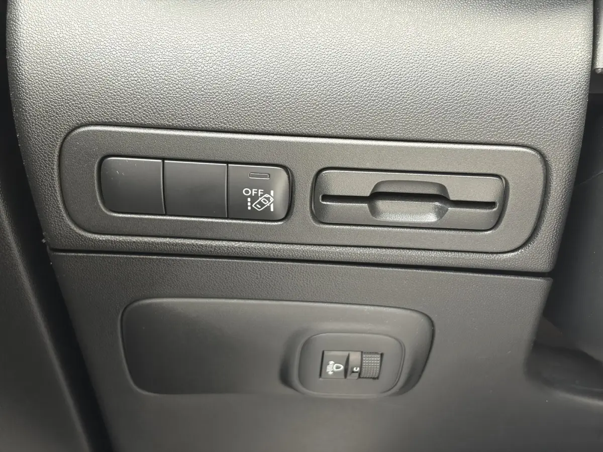 1.2 PureTech Feel ✓1e Eigenaar✓D-riem vv in 08-2026✓Draadloze telefoonlader✓Carplay✓Navi✓Clima✓Cruise✓Pdc✓Rijstrooksensor✓Bj 10-2018✓Lm velgen✓N.A.P✓Apk tot 11-2027