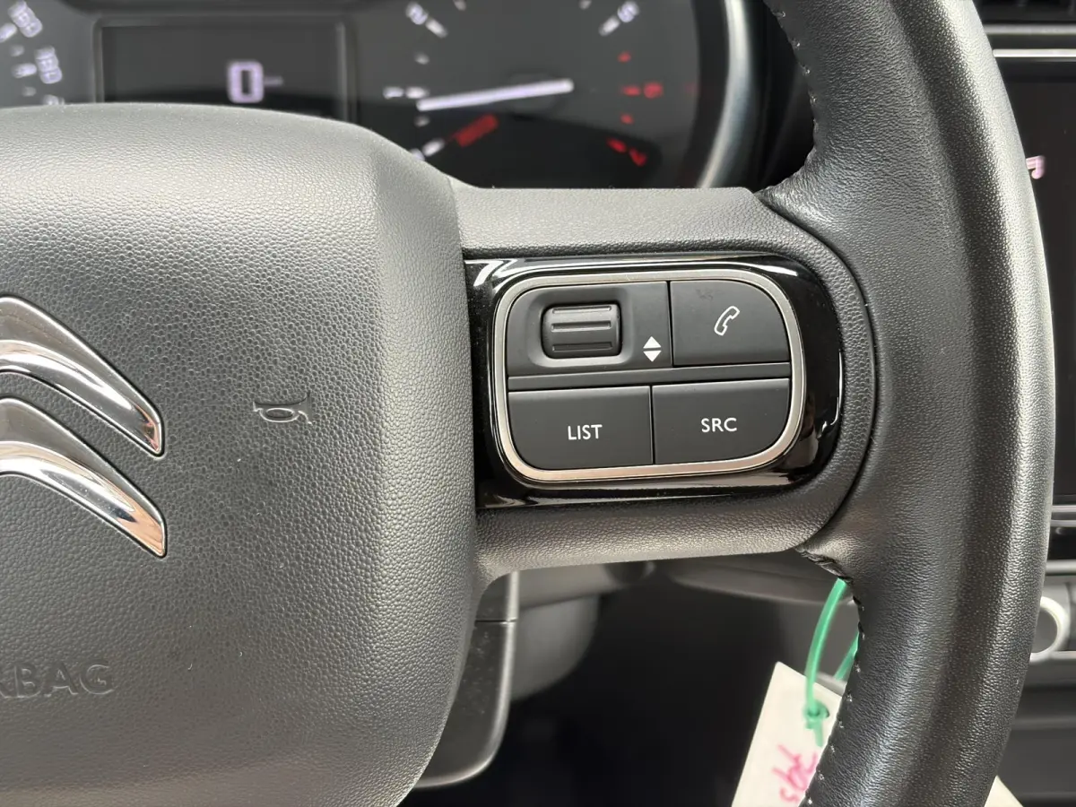 1.2 PureTech Feel ✓1e Eigenaar✓D-riem vv in 08-2026✓Draadloze telefoonlader✓Carplay✓Navi✓Clima✓Cruise✓Pdc✓Rijstrooksensor✓Bj 10-2018✓Lm velgen✓N.A.P✓Apk tot 11-2027
