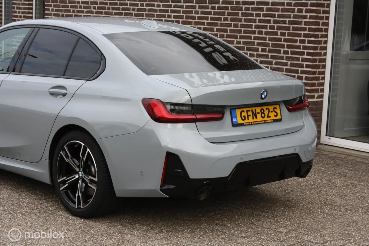 330i M-Sport, curved, carplay, brooklyn